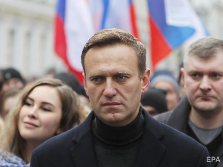 Влада Німеччини заявила, що "Новачок" знайшли не лише на пляшці, з якої пив Навальний
