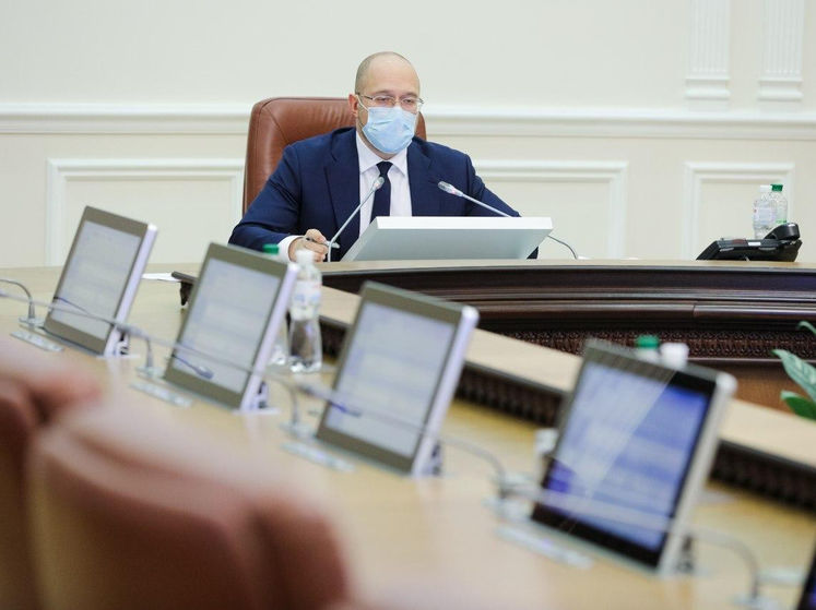 Кабмин одобрил законопроект о полномочиях Рады увольнять директора НАБУ