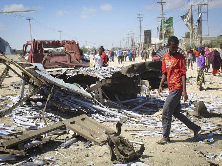 У столиці Сомалі прогримів вибух у кафе. Загинуло шестеро людей