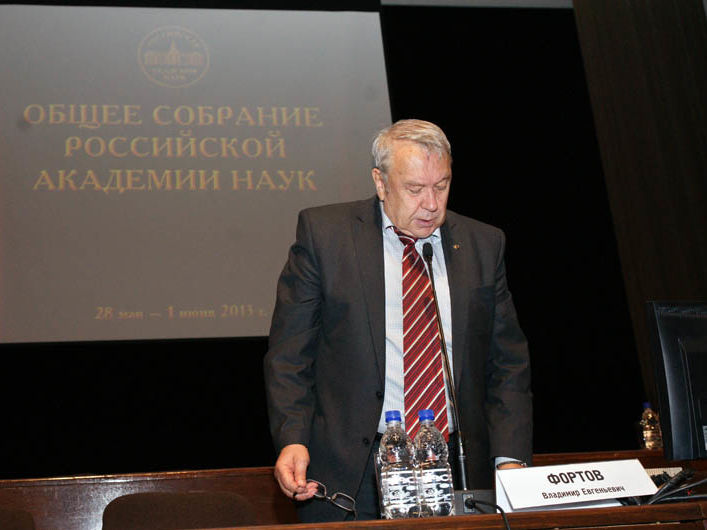 Помер колишній президент Російської академії наук Фортов. Він хворів на COVID-19