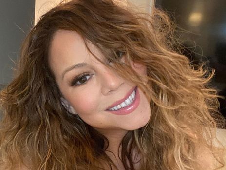 50-річна Мерая Кері знялася для Elle