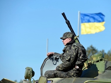 И.о. министра обороны: Украинские военные однозначно покинут Крым, и с оружием