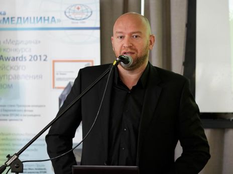 Даже с очень эффективной вакциной от COVID-19 мир не скоро вернется к нормальной жизни