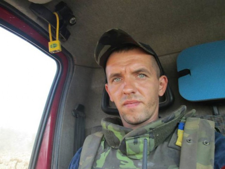 Зеленский присвоил звание "Герой Украины" погибшему бойцу батальона "Айдар"