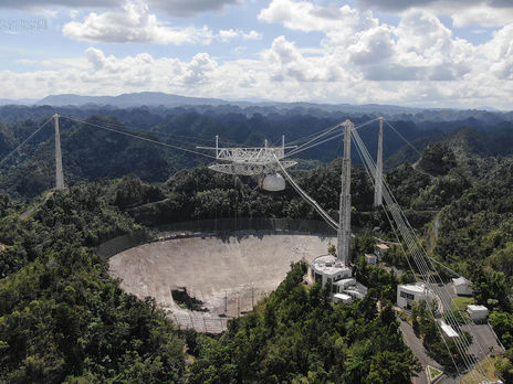 В Пуэрто-Рико обрушился трехсотметровый радиотелескоп 