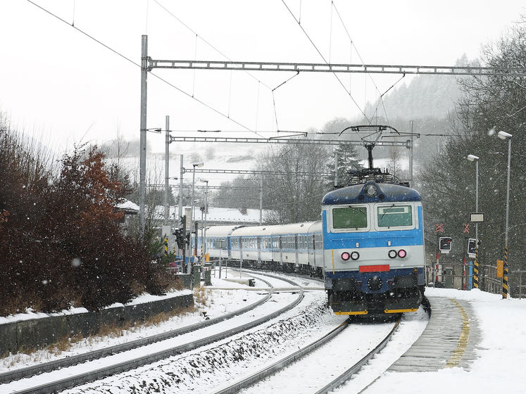 "Укрзалізниця" назначила три дополнительных поезда на зимние праздники