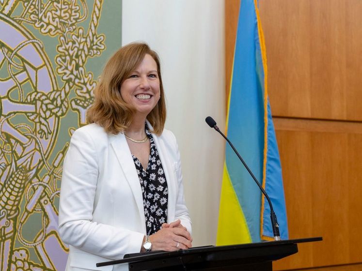 Американські дипломати пообіцяли допомогти Україні отримати вакцину проти коронавірусу в найближчі строки