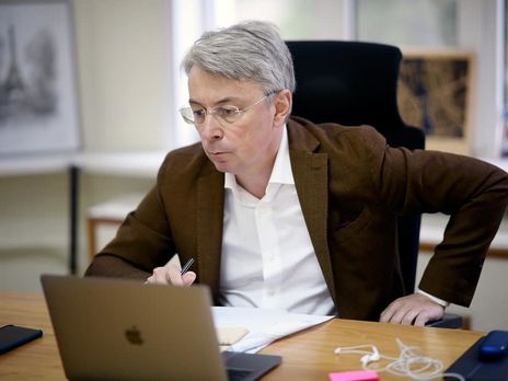Ткаченко запропонував запровадити в Україні стандарти забезпечення громадян культурними послугами