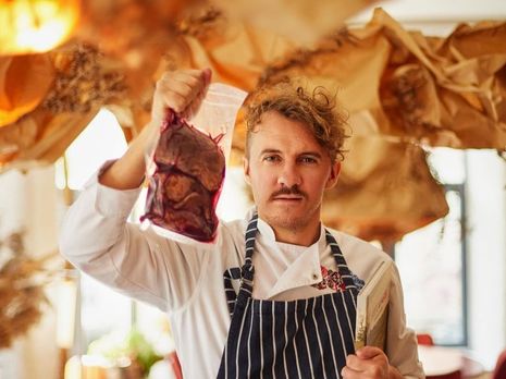 Мама 34-летнего Клопотенко обеспокоена, что он до сих пор не женат