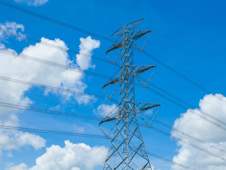 Якщо тариф на передавання електроенергії підвищать, подорожчає все – від проїзду до продуктів – експерти