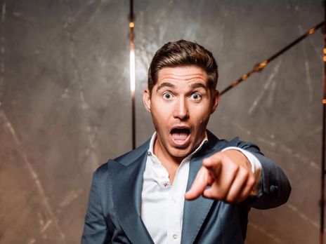 Остапчук проехался по снегу на роликах. Видео