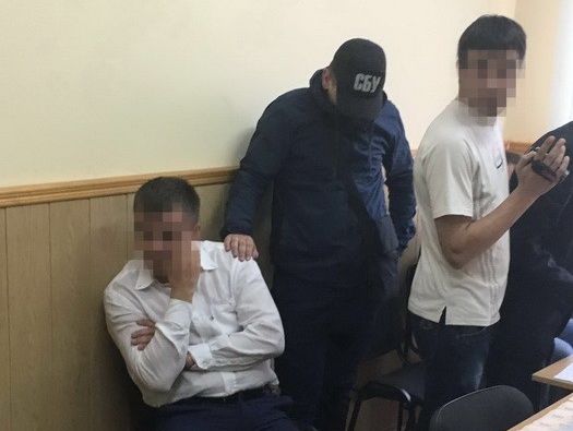 В Киевской области СБУ задержала на взятке начальника райотдела Госгеокадастра