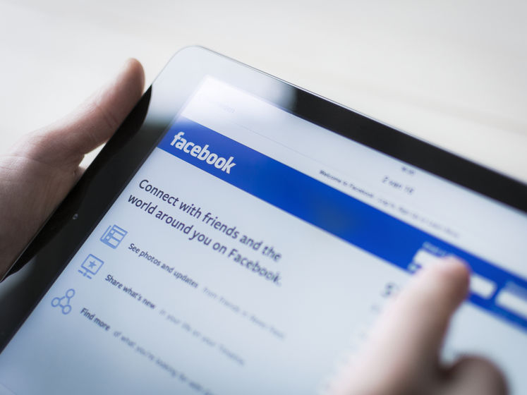 Facebook можуть змусити продати Instagram і WhatsApp