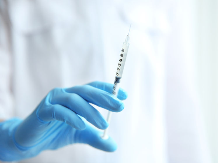 У МОЗ України назвали дев'ять пріоритетних груп для вакцинації проти коронавірусу