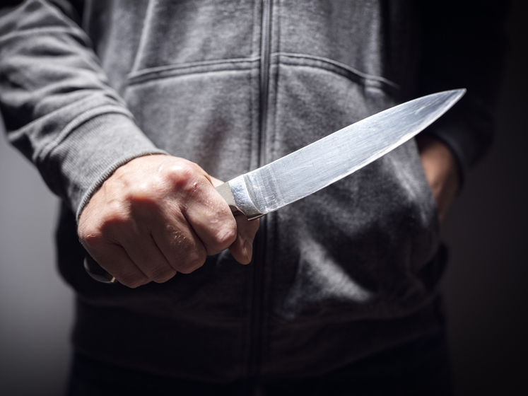 Во Франции мужчина с ножом напал на прохожих. Есть раненые