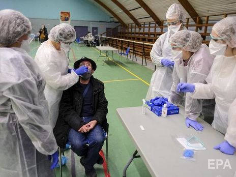 Во Франции коронавирус подтвержден у 2,4 млн человек