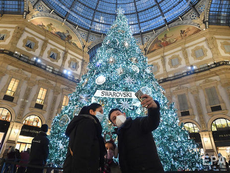 У ВООЗ заявили, що маски мають носити навіть ті, кого вакцинували