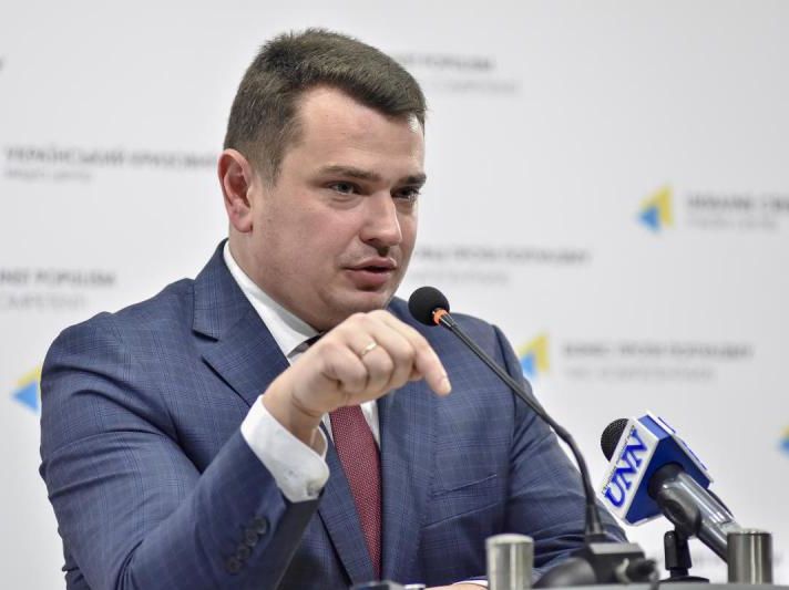 "Изменилась тактика". Сытник считает, что антикоррупционную систему в Украине продолжают разрушать