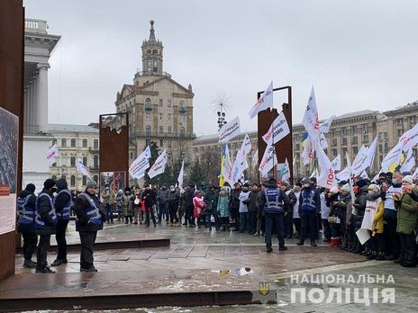 У Києві на Майдані знову сутички між поліцією і підприємцями