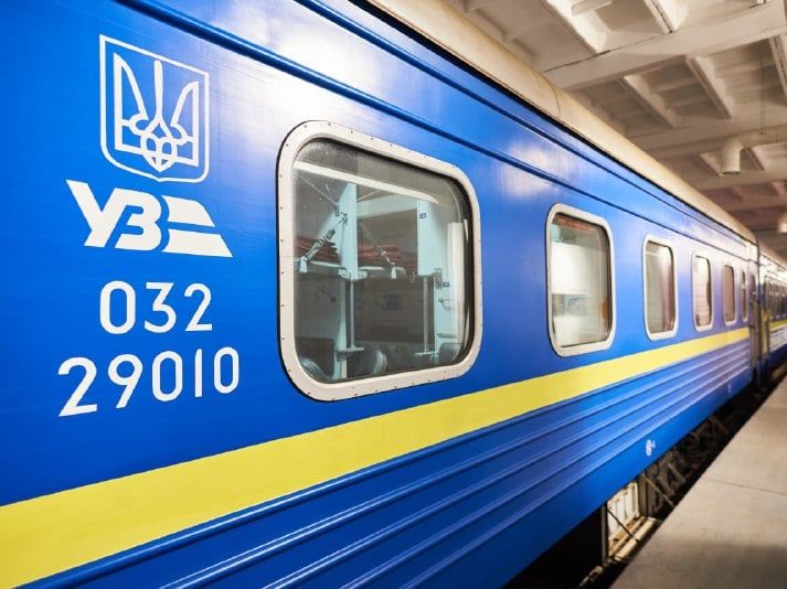 "Укрзалізниця" назначила два поезда к новогодним праздникам