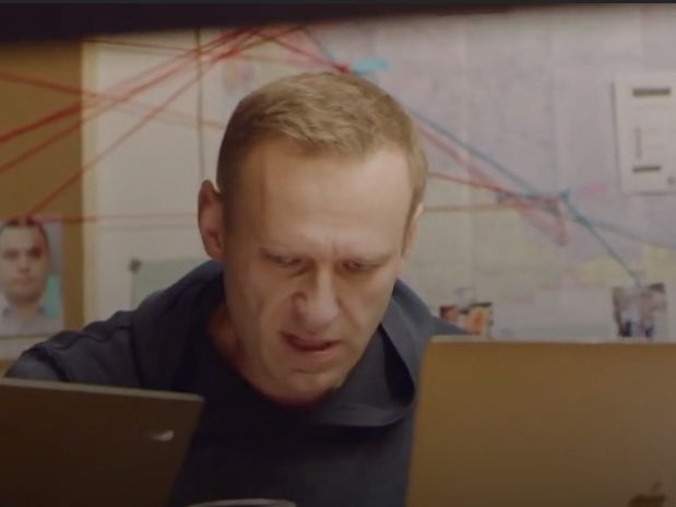 "Зараз ви дізнаєтеся, чому Путін багато думає про мої труси". Навальний оприлюднив відео розмови з агентом ФСБ