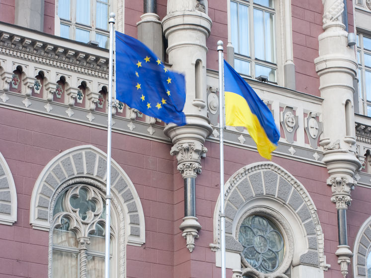 Почти половина украинцев считают, что Украина должна вступить в ЕС – опрос