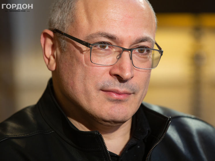 Ходорковський: Товариші, які є представниками служби РФ, тиняються за мною по Лондону. Якщо буде наказ мене вбити, вони його, звичайно, виконають