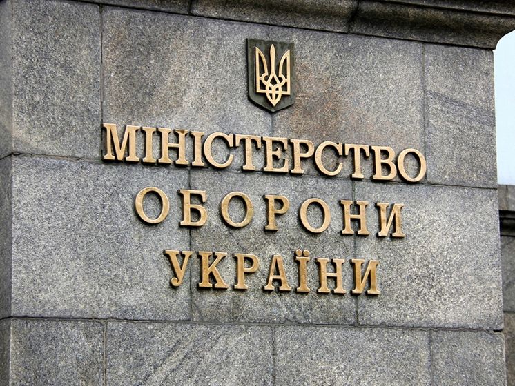 Глава Міноборони України назвав "фальцетом" інформацію про свою імовірну відставку