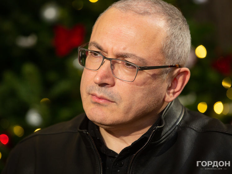 Ходорковський: Кучма вночі з усієї дурі вдарив мене ножем, кров'яка б'є, блін. Він тоді сказав: "Я хотів йому виколупати око"