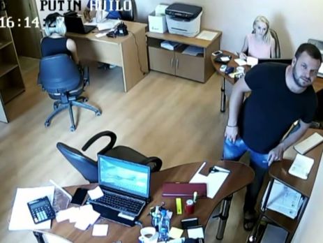 Украинские хакеры заявили, что организовали трансляцию гимна Украины в оккупированном Крыму. Видео