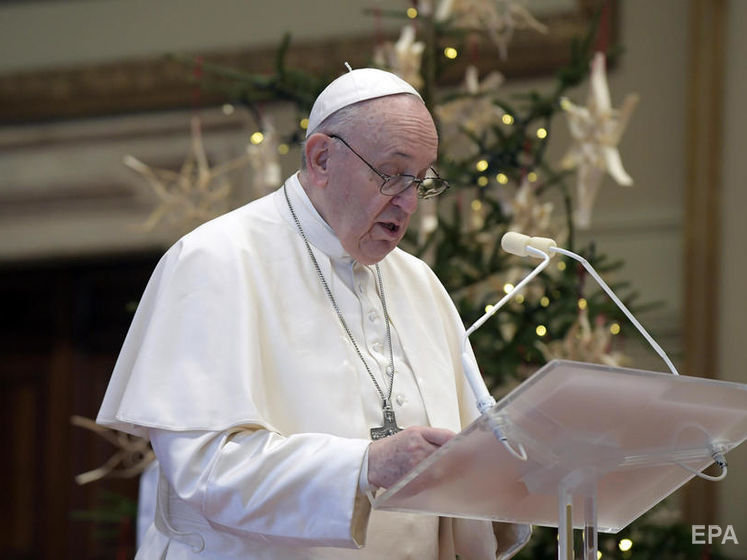 Папа римский упомянул Украину в рождественском послании