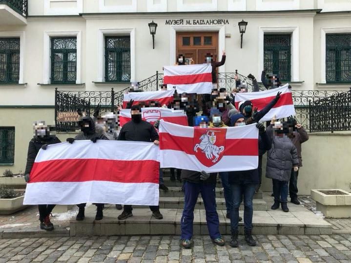 У Білорусі сьогодні перша неділя без анонсованого мітингу. Але люди все одно збираються на протест