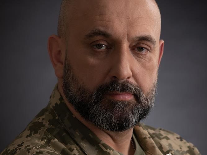 Кривонос: Влада в Україні боїться навченого і озброєного народу. Бариги керують воїнами і розповідають, що їм робити