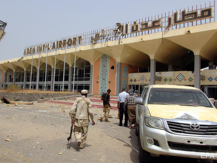 Вибух в аеропорту Ємену. Відомо про понад 20 загиблих і 50 поранених