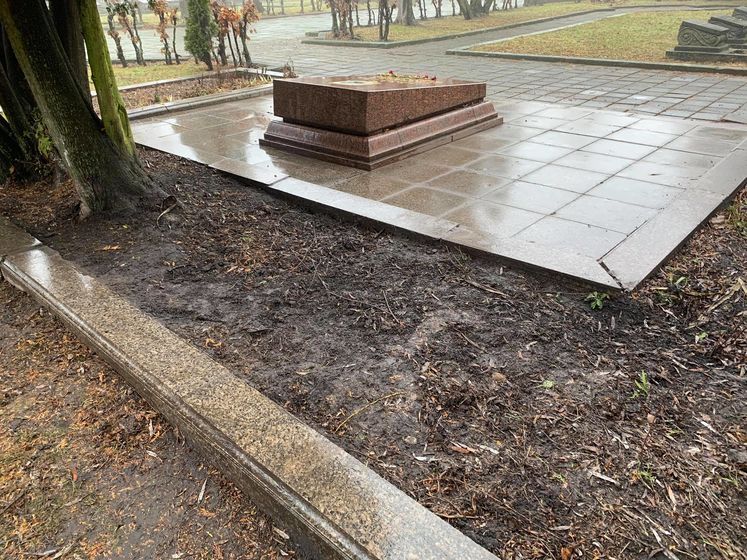 У могилы агента НКВД Кузнецова во Львове обнаружили подкоп