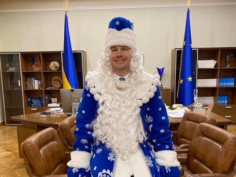 Где и как украинские политики встретили Новый год. Фото и видео