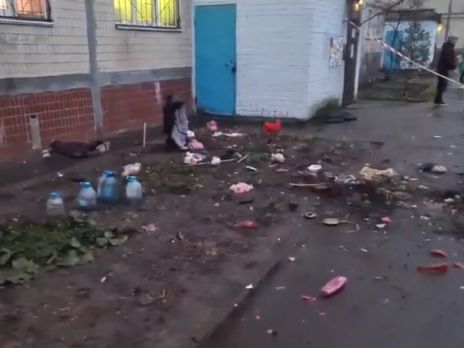 У Києві з восьмого поверху випала трирічна дитина, до цього причетна мати – поліція