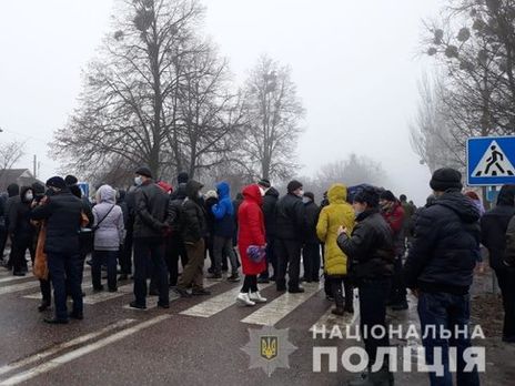 В Харьковской области жители перекрыли трассу из-за подорожания газа