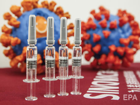 Шмыгаль попросил главу Еврокомиссии помочь Украине быстрее получить вакцину от COVID-19