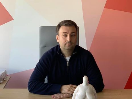 Что это за тупорылый локдаун? Или закройте нах…й всех, или не еб…те нам мозг