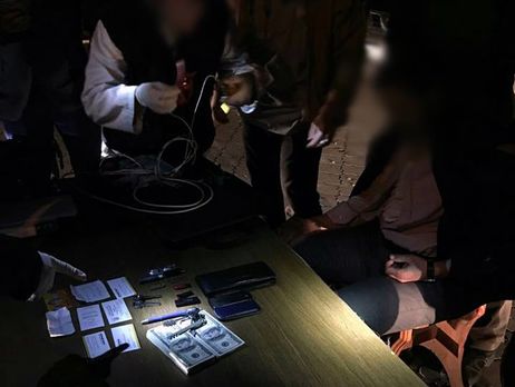 НАБУ: У задержанного судьи райсуда Днепра нашли более $54 тыс., €13 тыс. и 138 тыс. грн