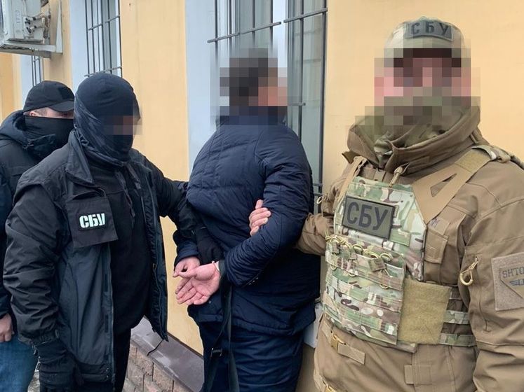 СБУ: Военный прокурор из Запорожья вымогал $5 тыс. у военного