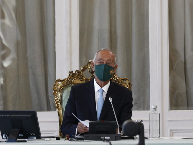 Президент Португалії заразився коронавірусом