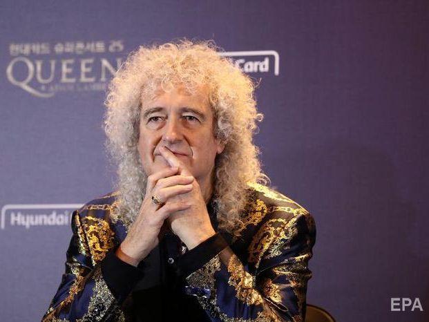 Гітарист Queen випустив парфуми із запахом борсука