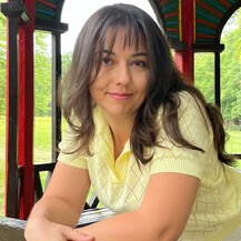 Аліна ГРЕЧАНА