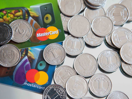 Гривна к доллару укрепилась до 27,97 грн/$