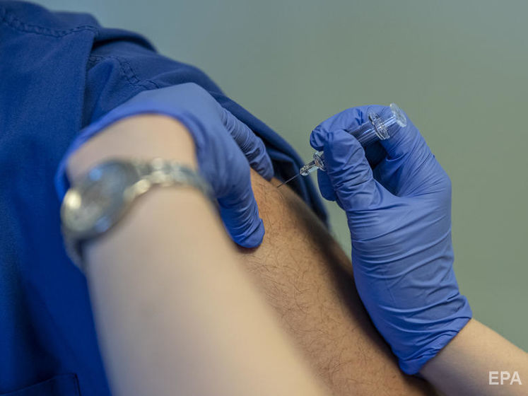 В Україні планували провести випробування китайської вакцини проти коронавірусу. У "Лекхімі" повідомили, чому цього не відбулося