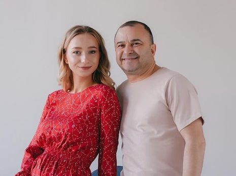 Вагітна дружина Павліка розповіла, коли планує зіграти весілля для друзів і близьких