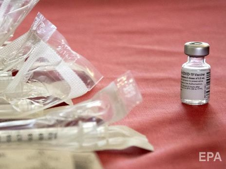 Зеленский попросил Меркель помочь с вакцинами для Украины