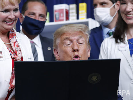 Facebook та Instagram розблокували акаунти Трампа